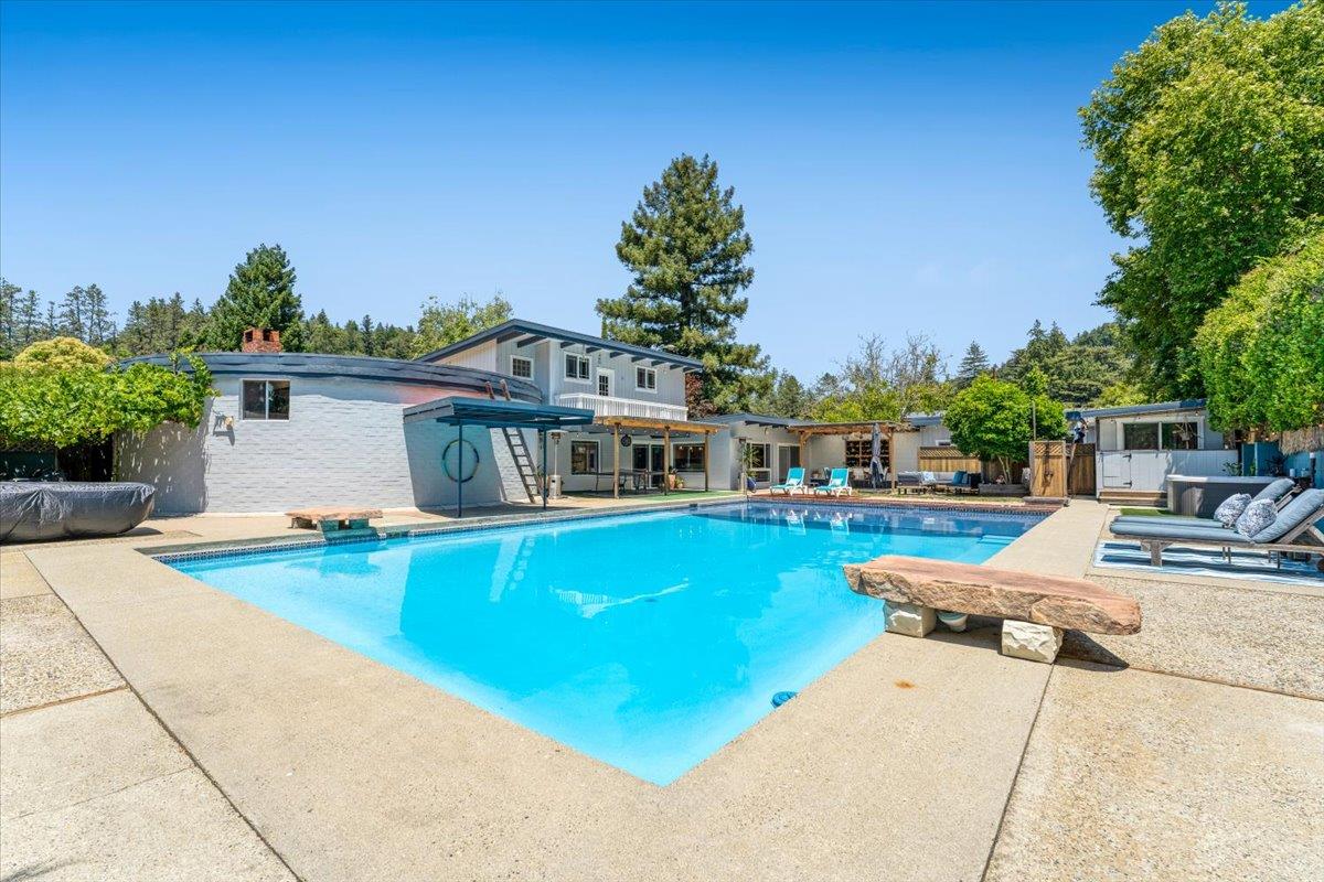368 Green Valley Road