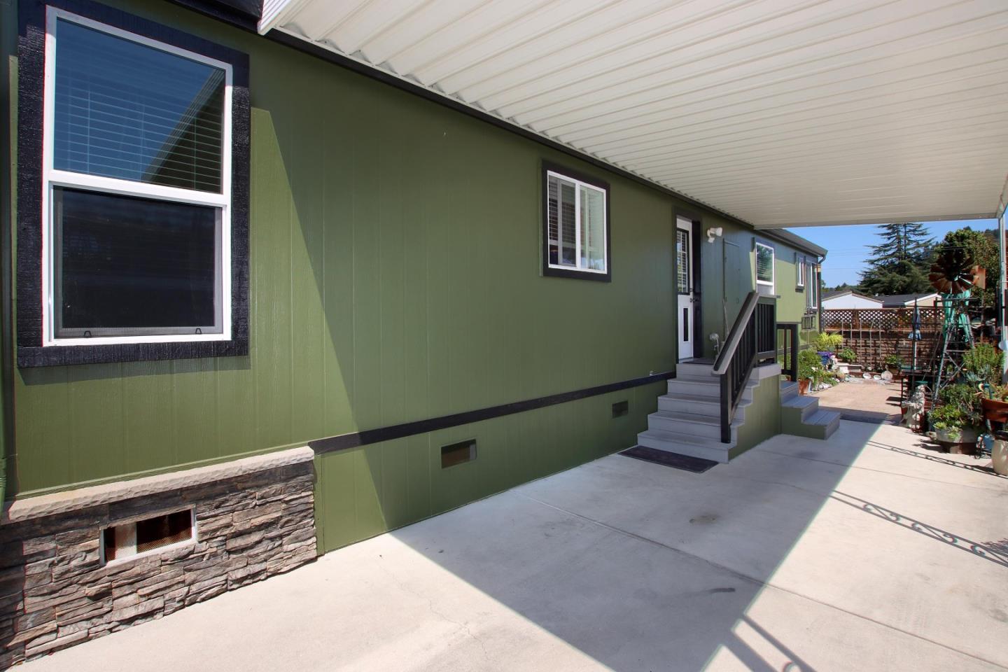 444 Whispering Pines Drive Unit: 14
