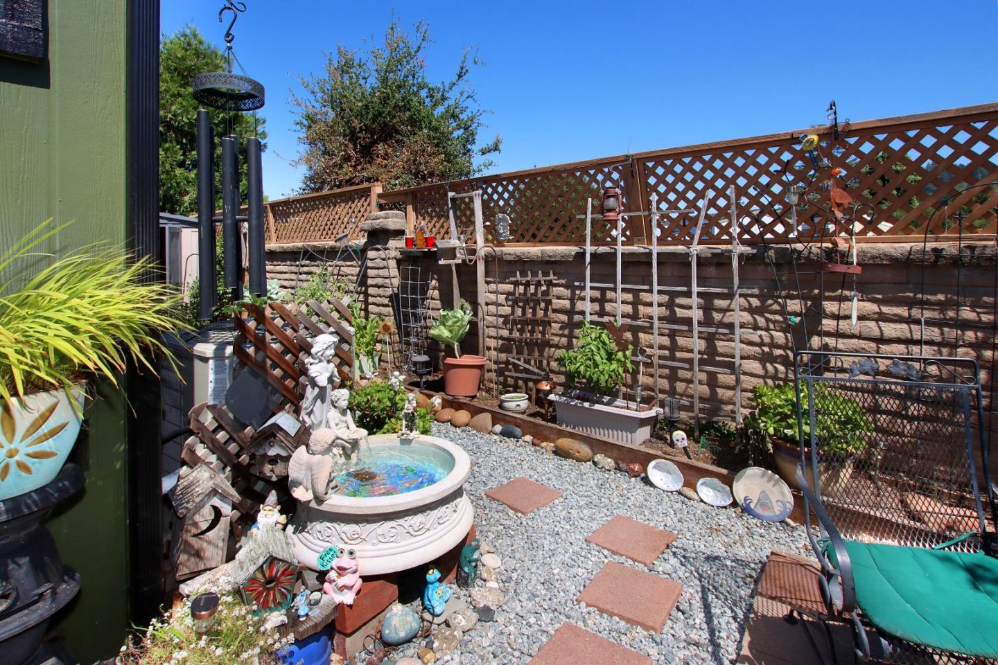 444 Whispering Pines Drive Unit: 14