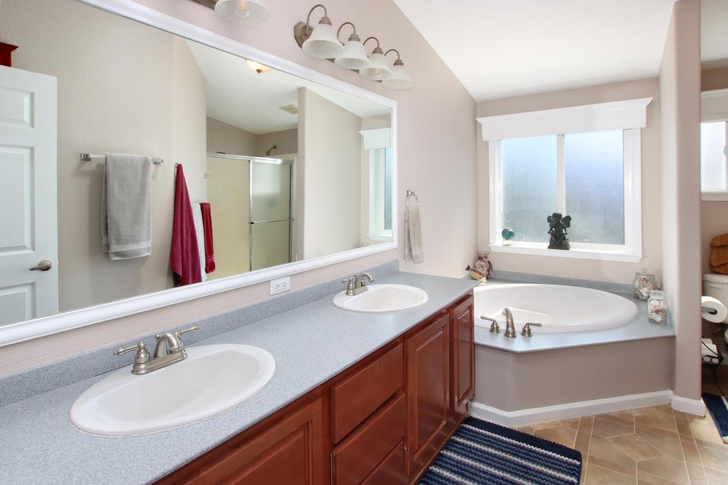 444 Whispering Pines Drive Unit: 14