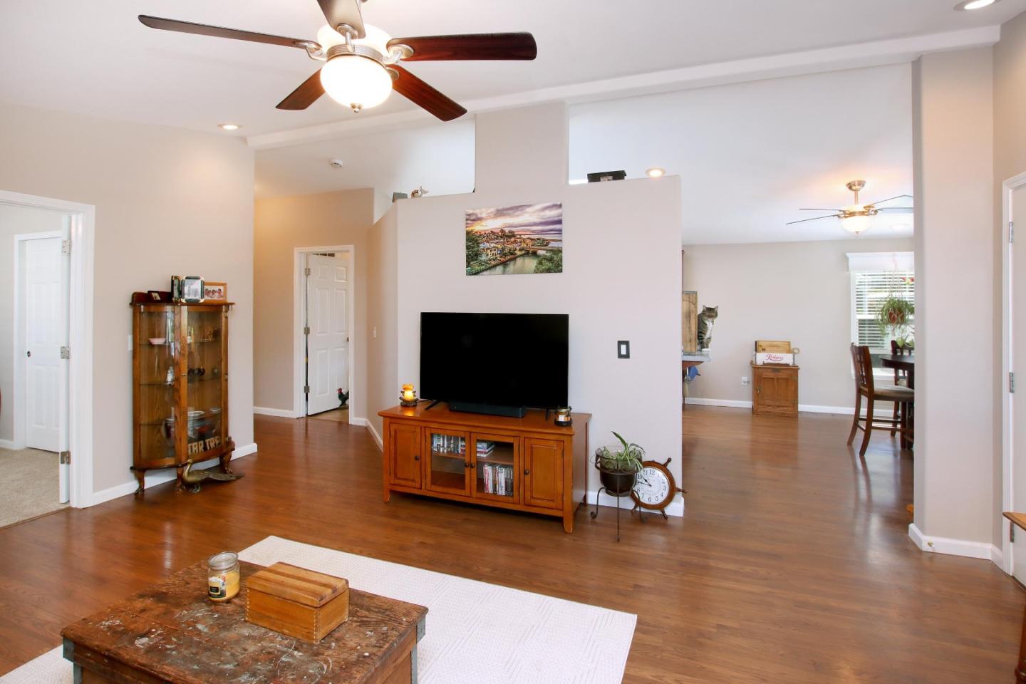 444 Whispering Pines Drive Unit: 14