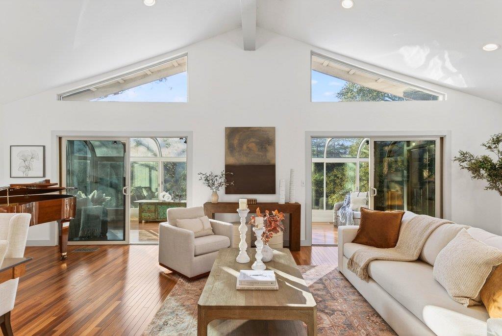 2203 Quail Hollow Road