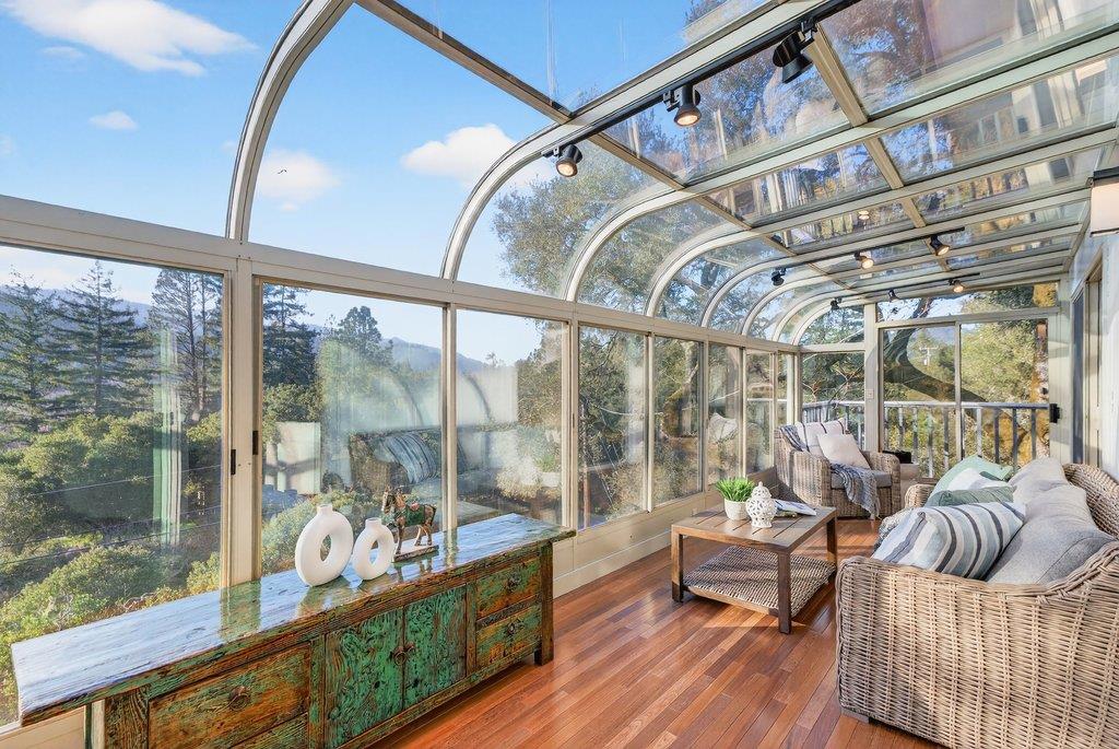 2203 Quail Hollow Road