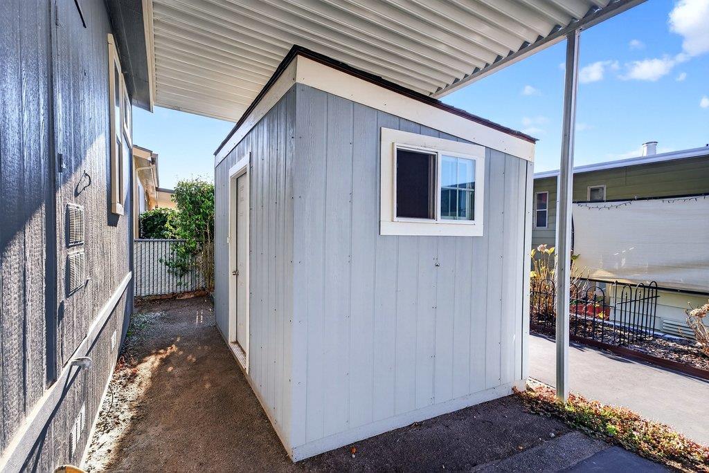 83 Leawood Street Unit: 83