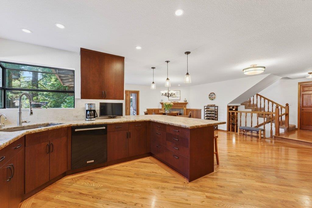 350 Aurora Road