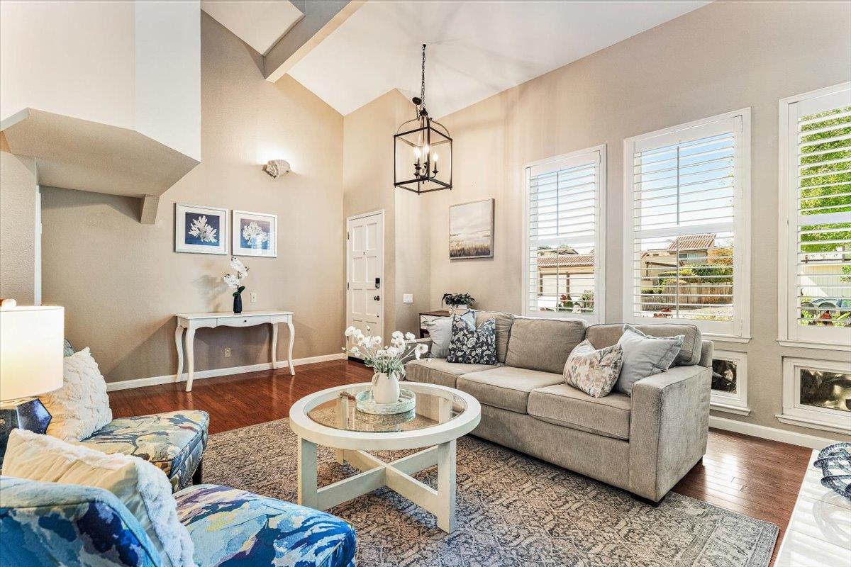 2127 Penasquitas Drive