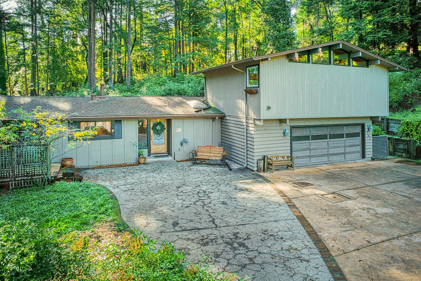951 Jenny Way