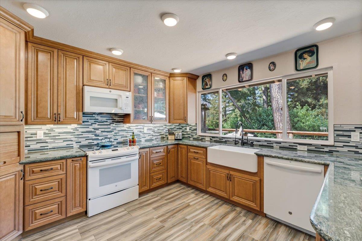 8633 Glen Arbor Road