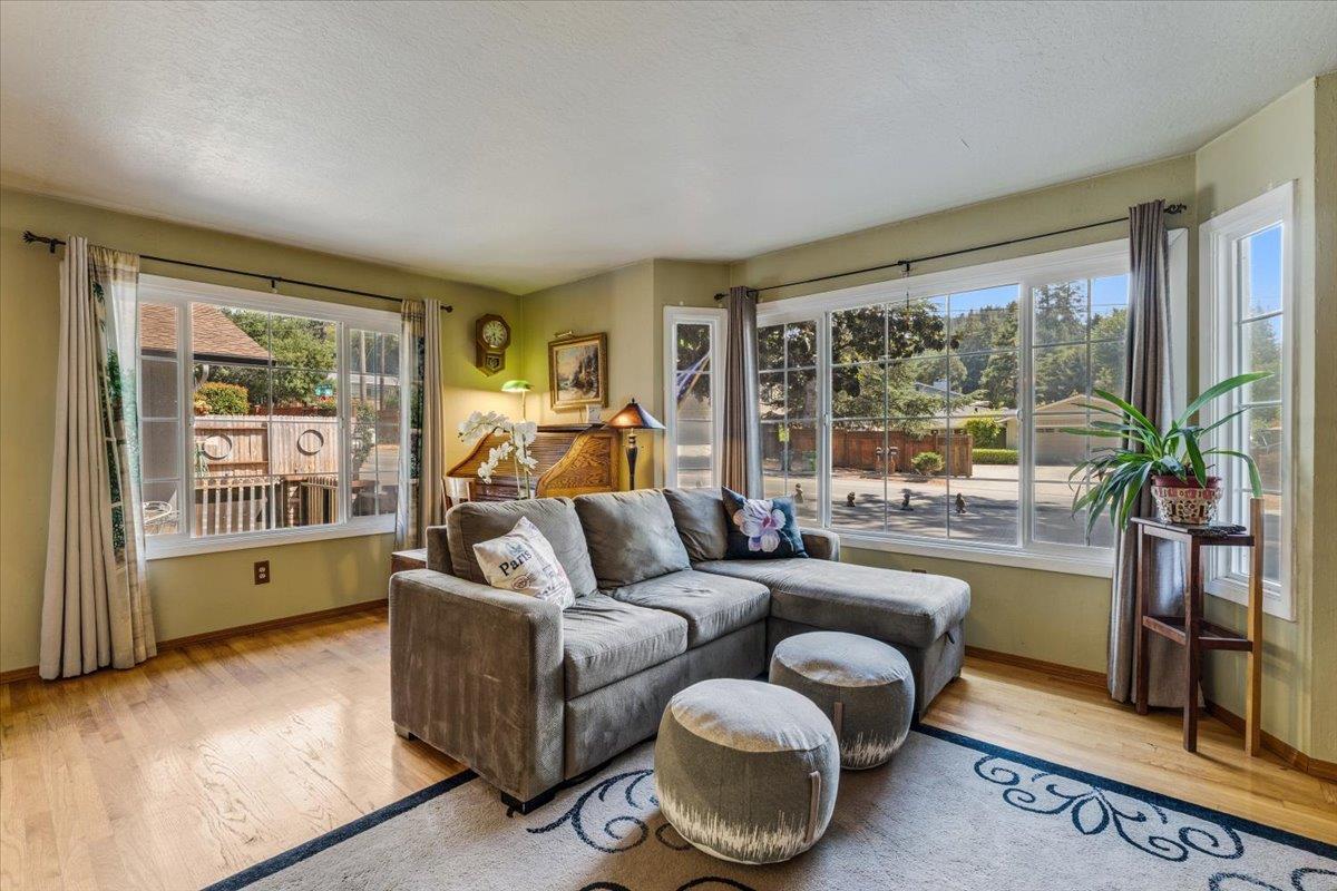 8633 Glen Arbor Road