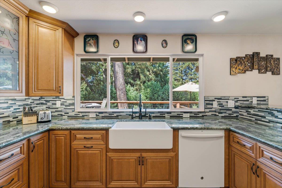 8633 Glen Arbor Road