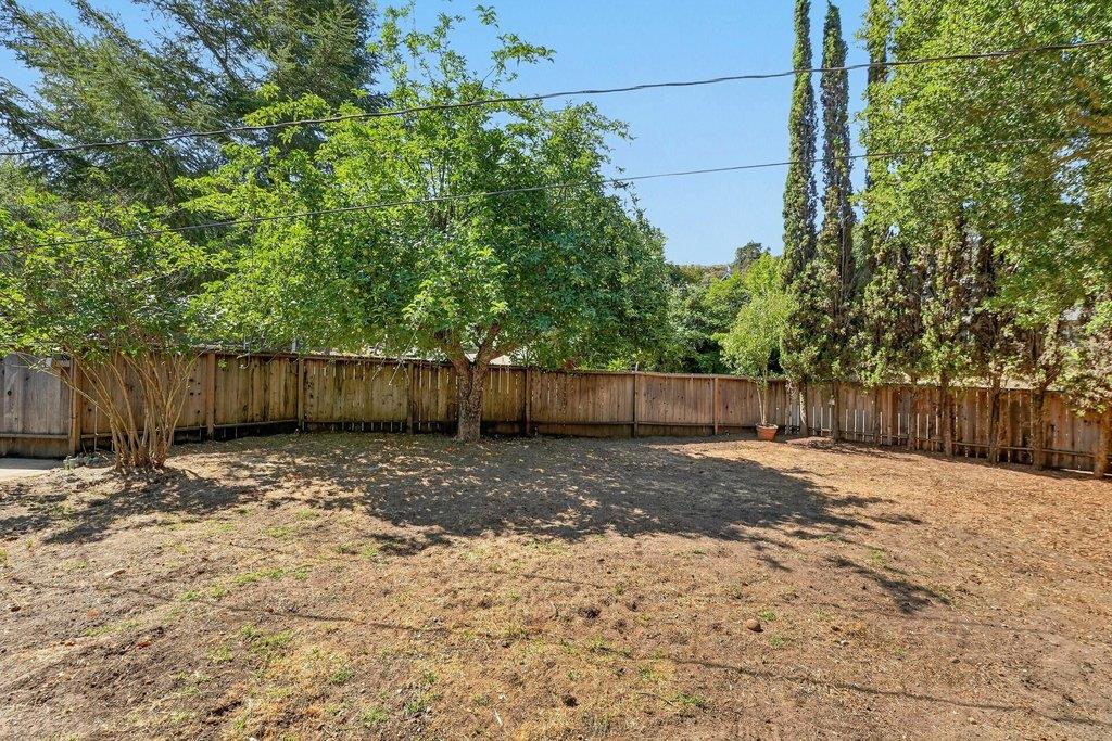 1800 Quail Hollow RD