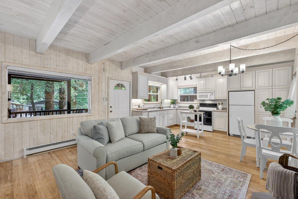 331 Acorn Drive