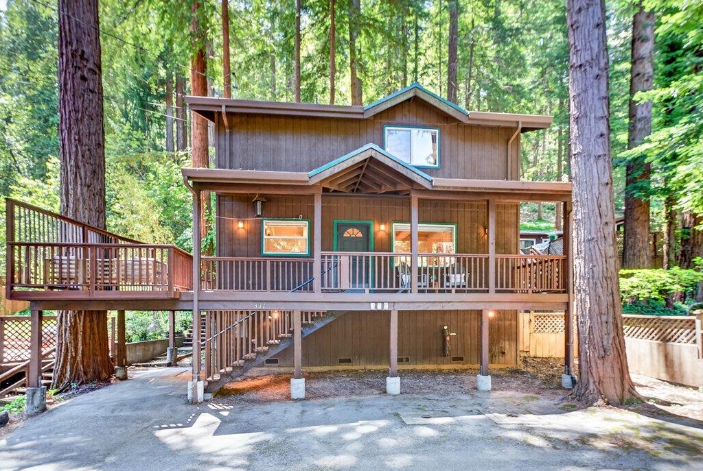 331 Acorn Drive
