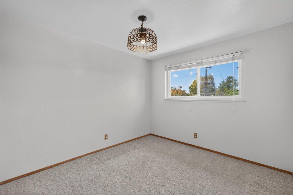 774 Regent Park DR