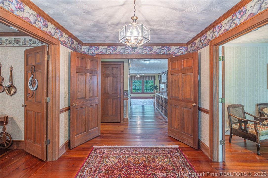 473 Oak Street