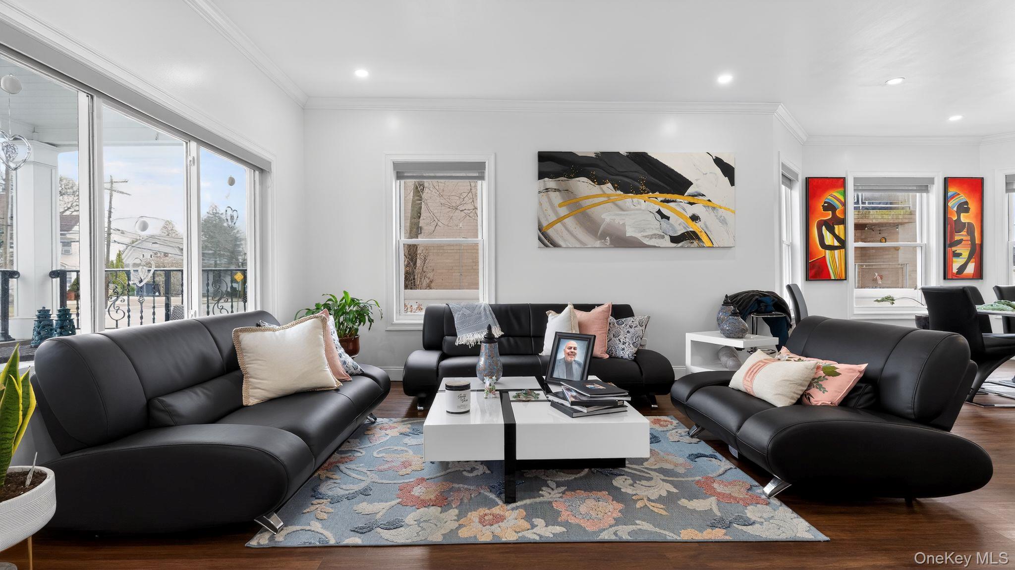 175 Hempstead Avenue