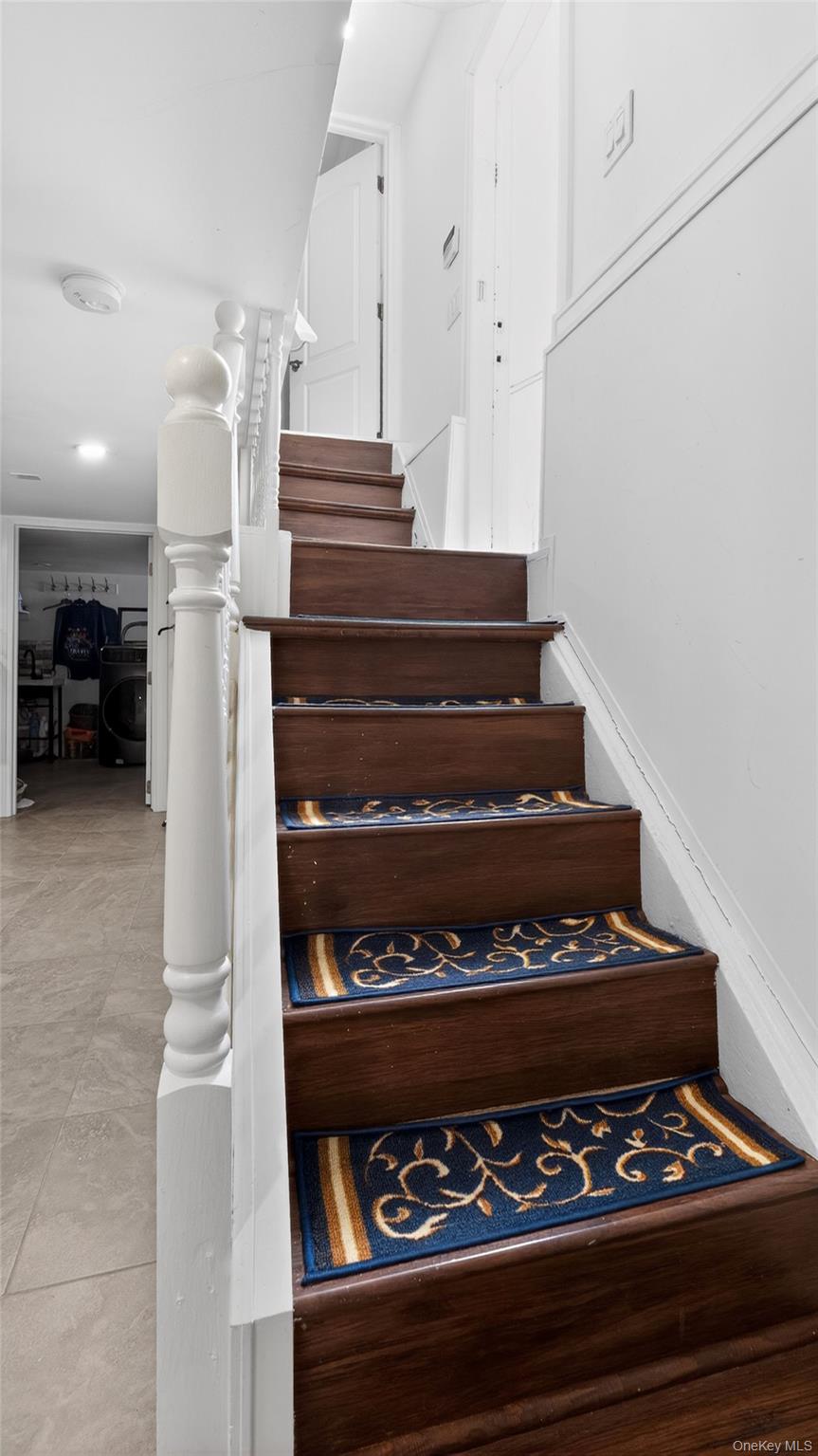 175 Hempstead Avenue