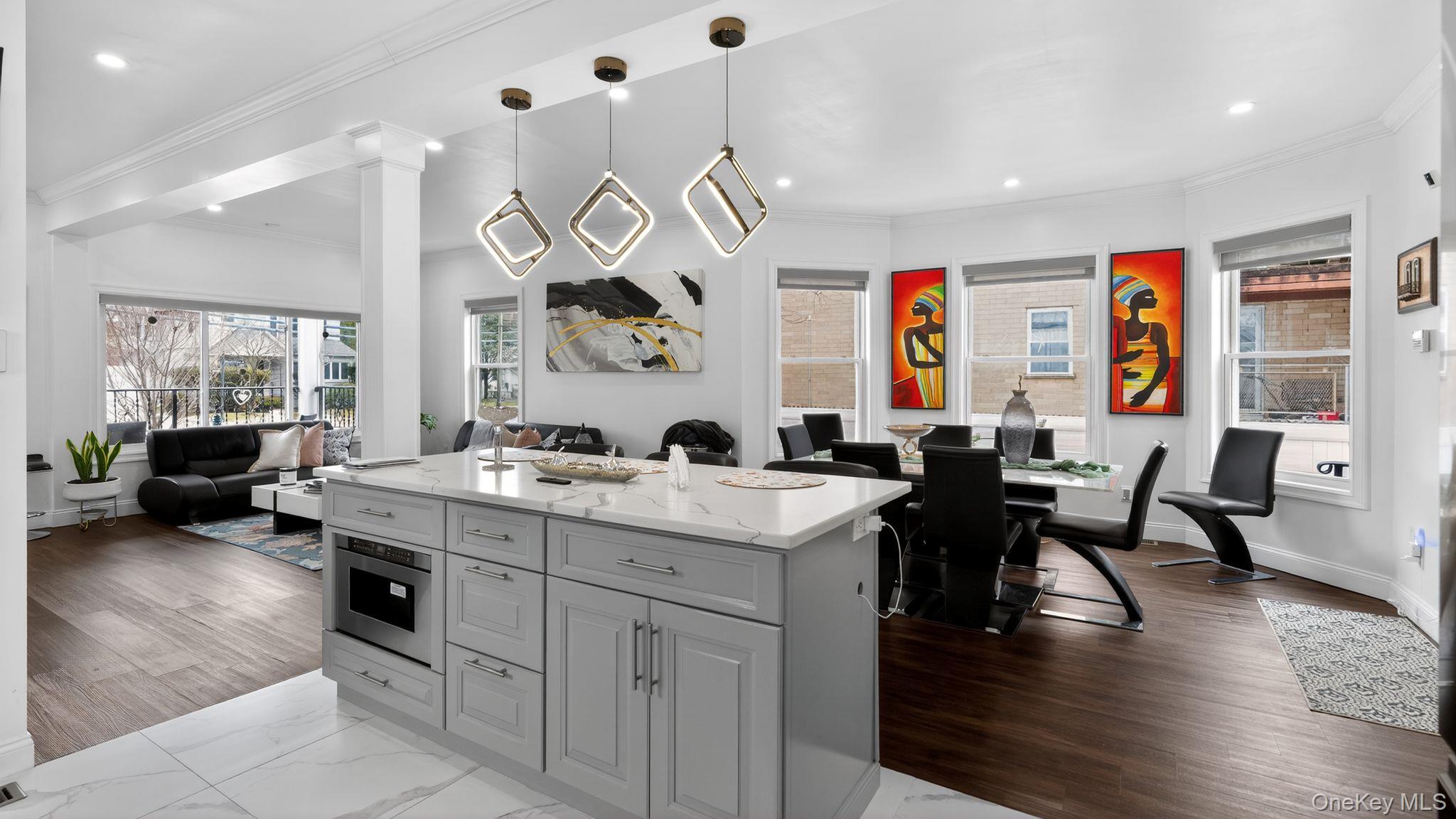 175 Hempstead Avenue