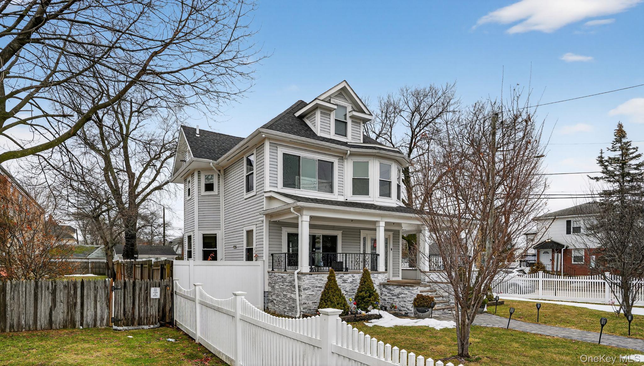 175 Hempstead Avenue