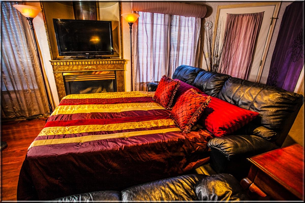 5100 Valley View Drive Unit: # 211