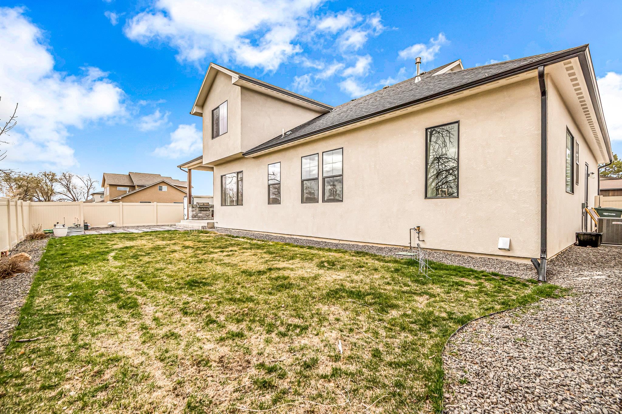 2533 Woody Creek Drive