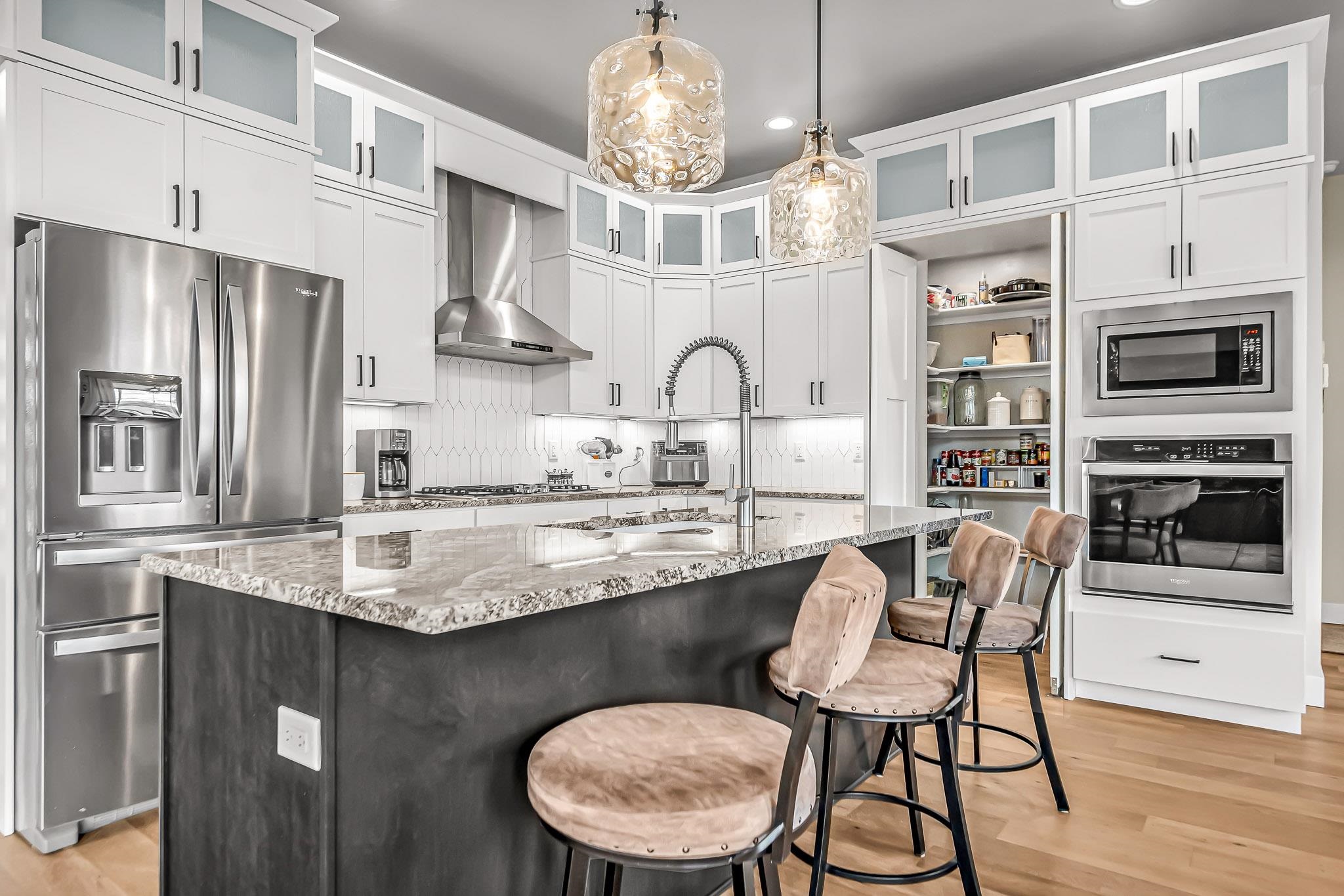 2533 Woody Creek Drive