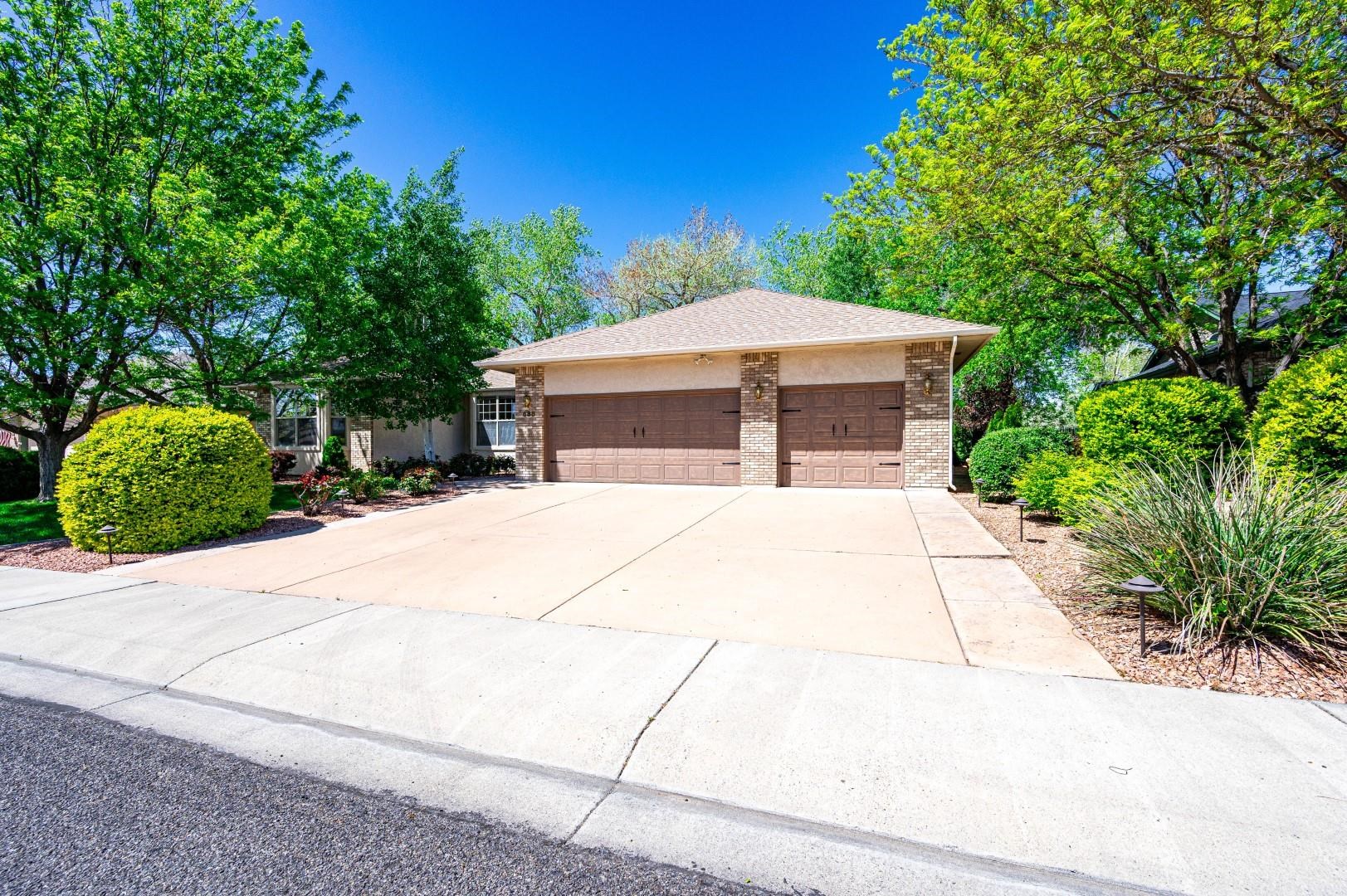 688 Moonridge Circle