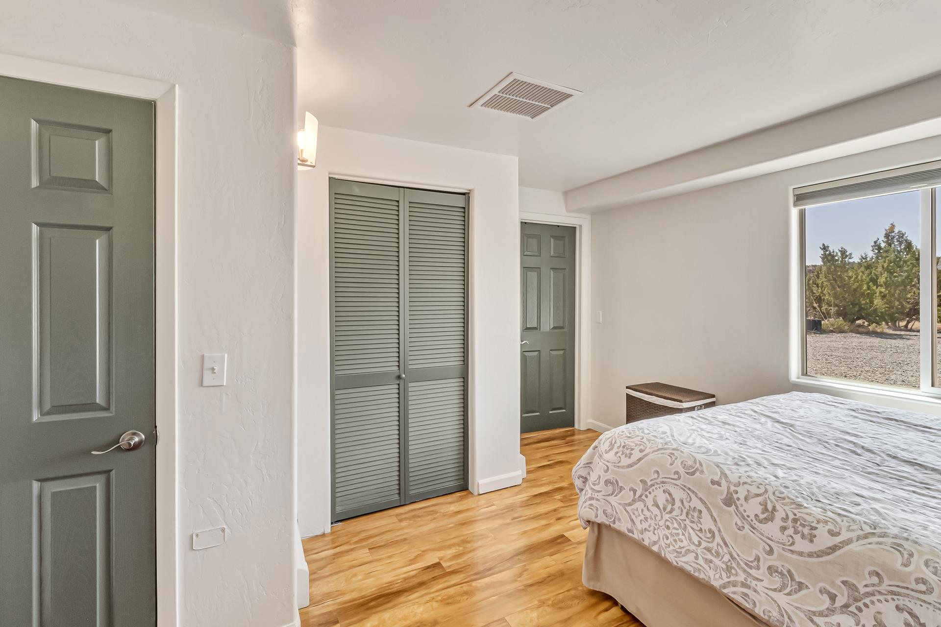 154 Little Park Road