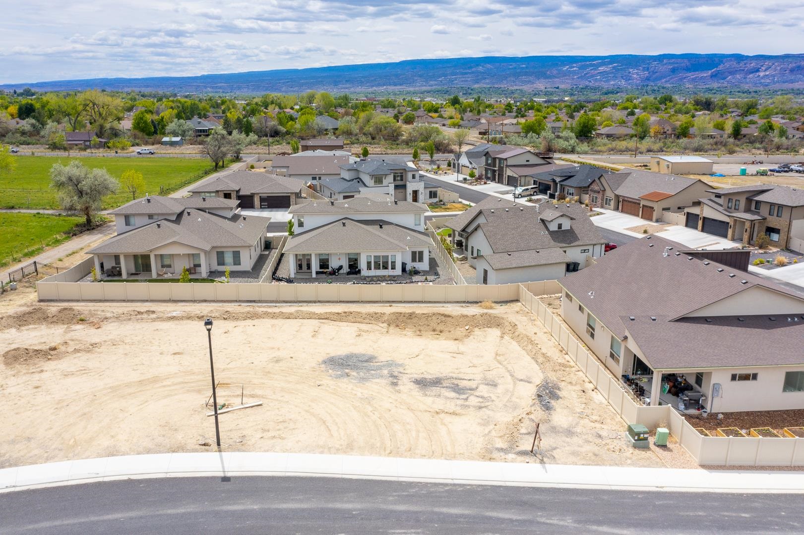 2521 Woody Creek Drive