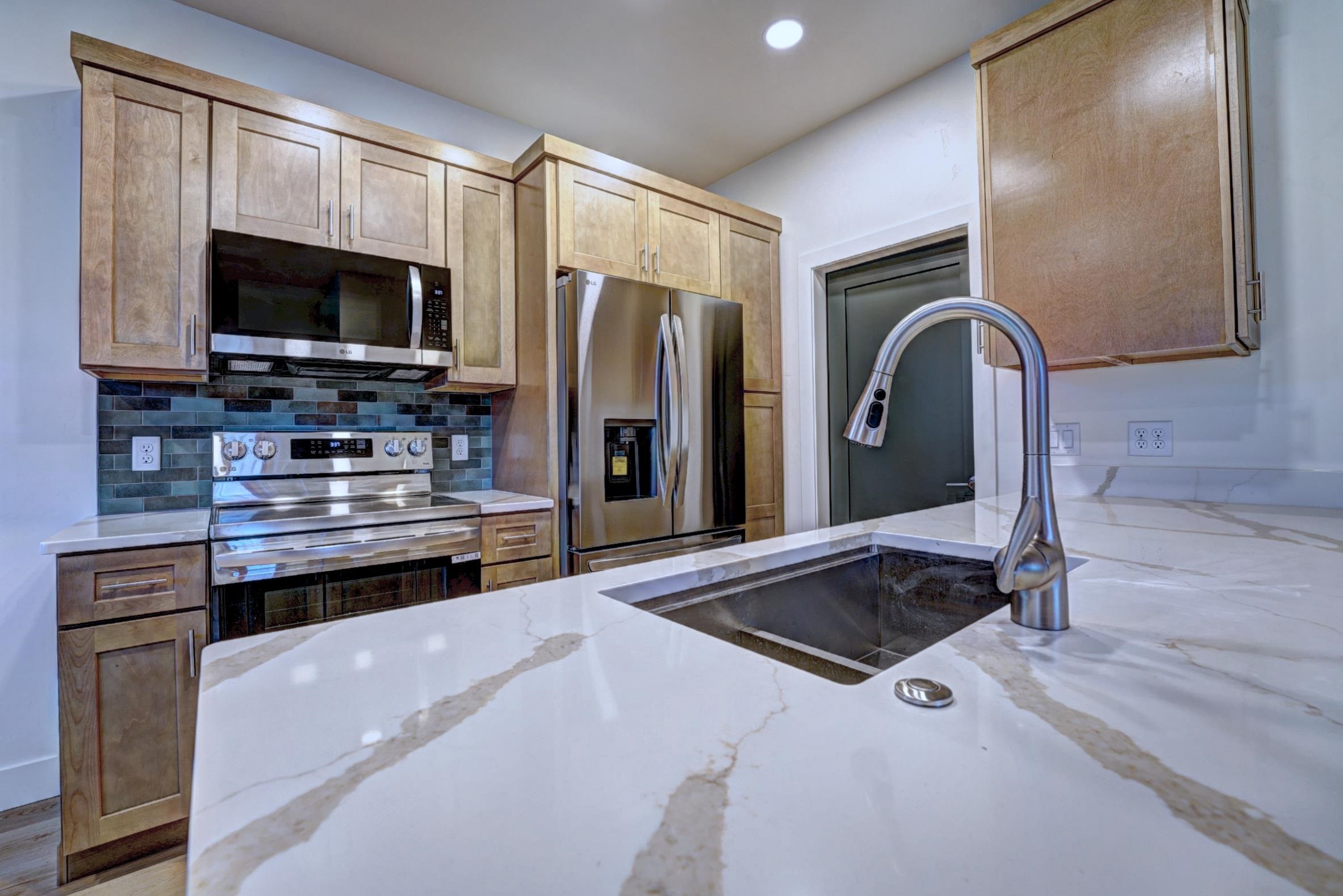 234 N Sycamore Street