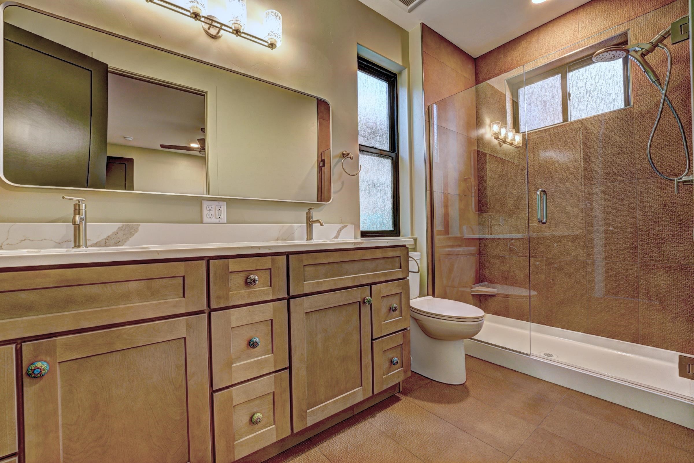 234 N Sycamore Street