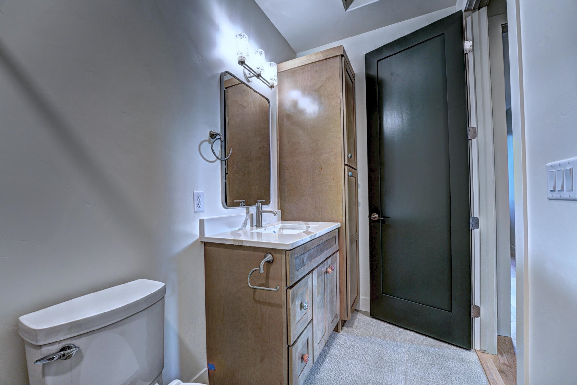 234 N Sycamore Street