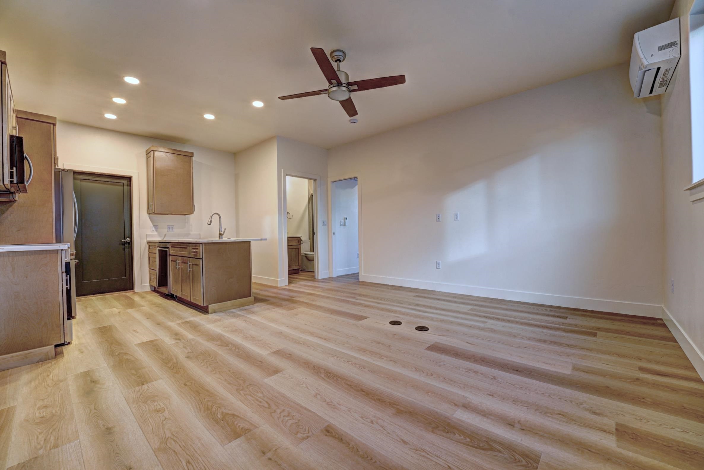 234 N Sycamore Street