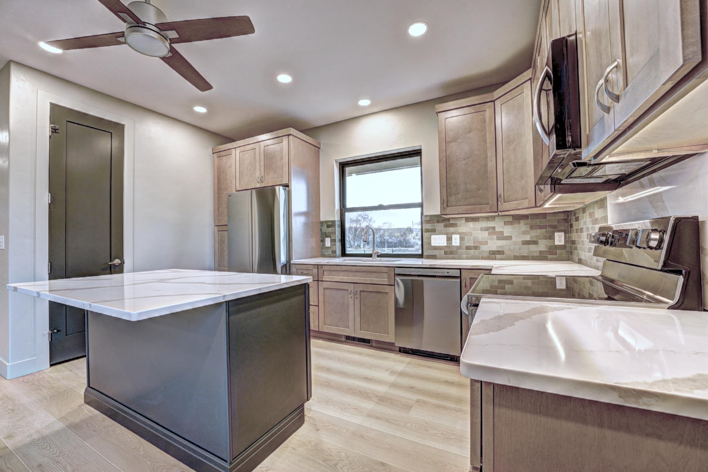 234 N Sycamore Street