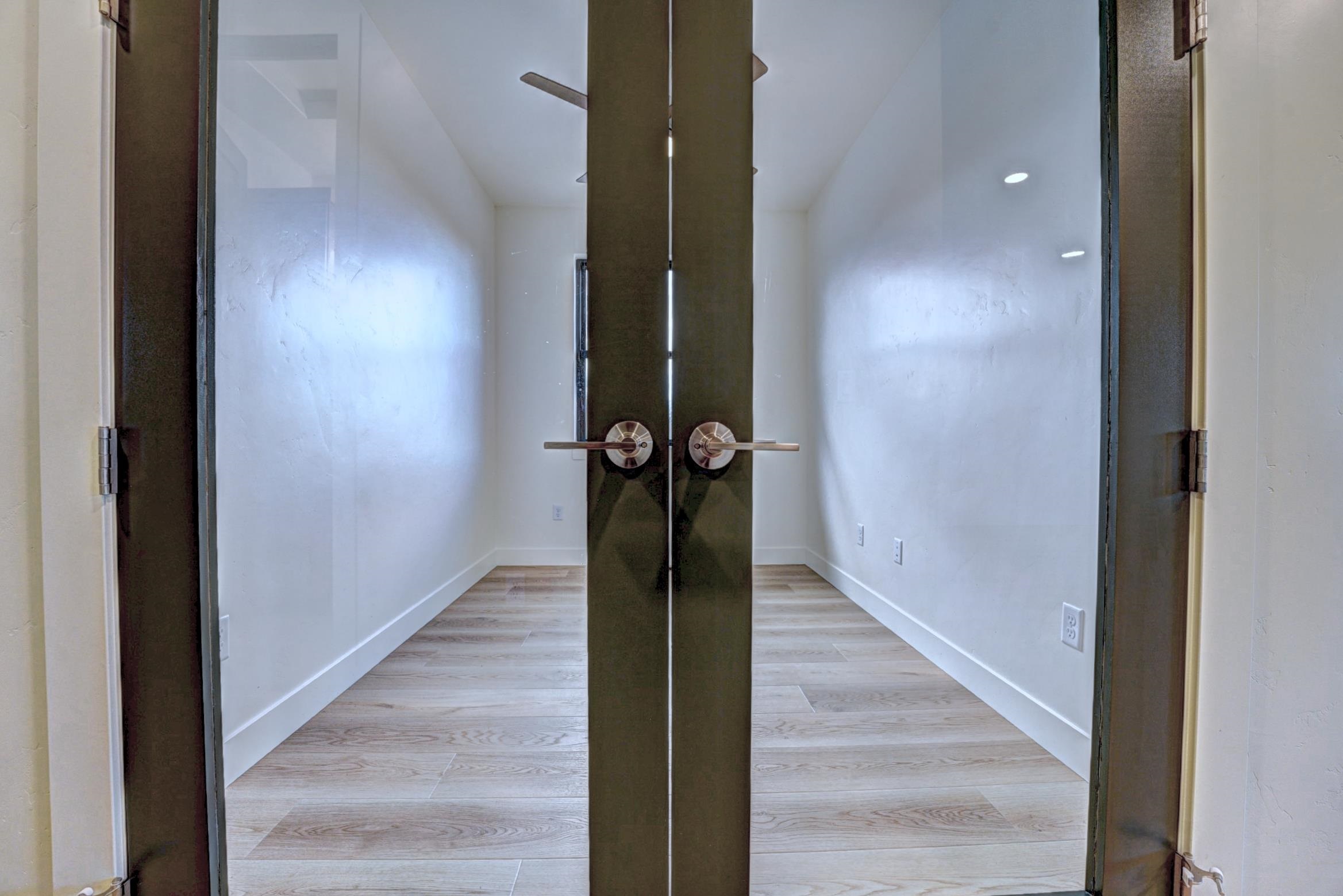 234 N Sycamore Street