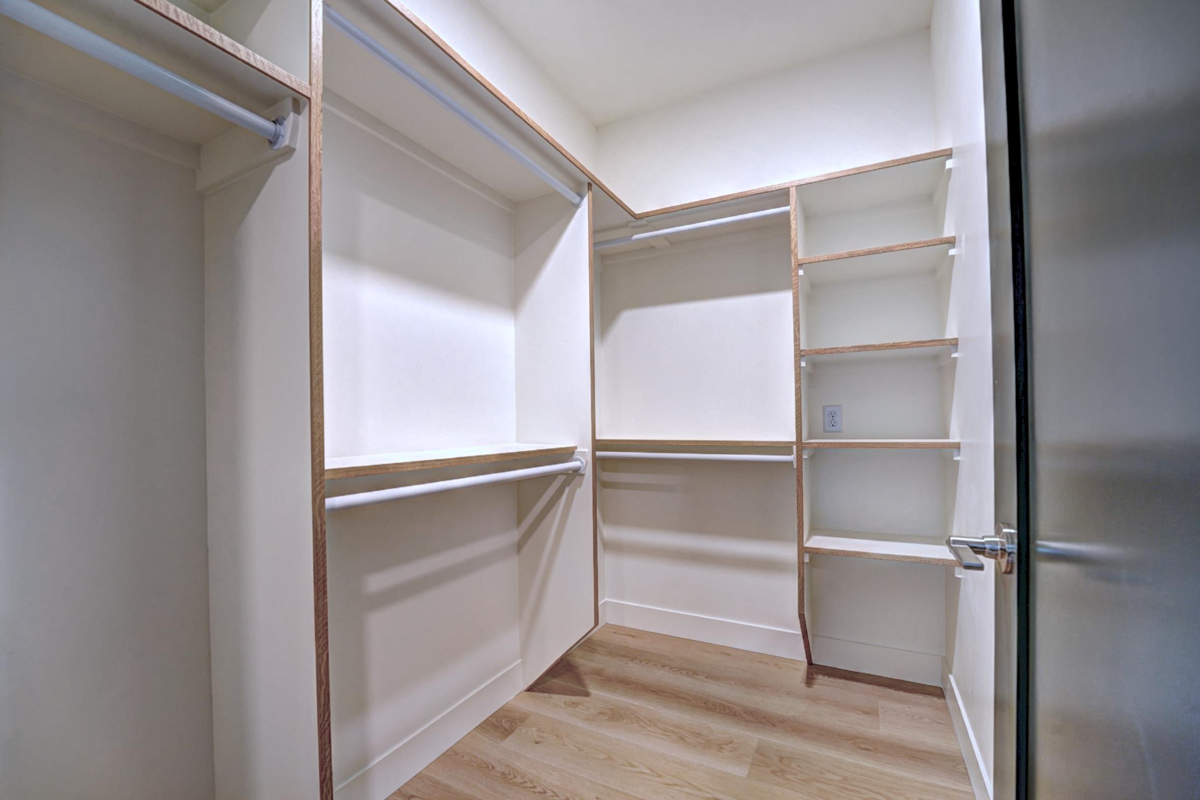 234 N Sycamore Street