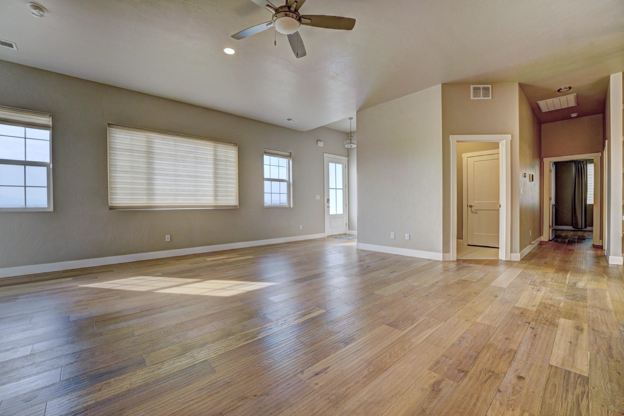 1880 Wellington Avenue