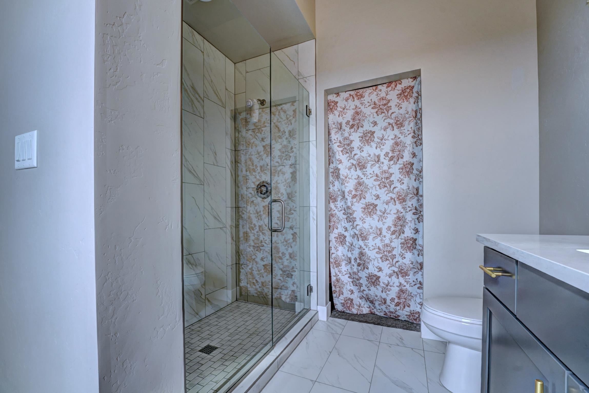 1880 Wellington Avenue