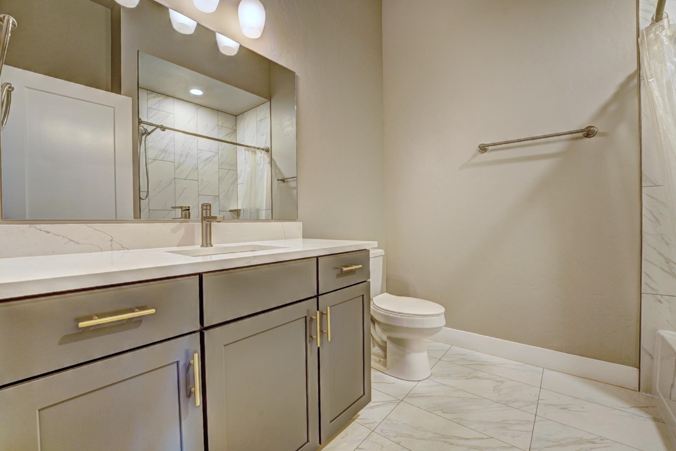 1880 Wellington Avenue