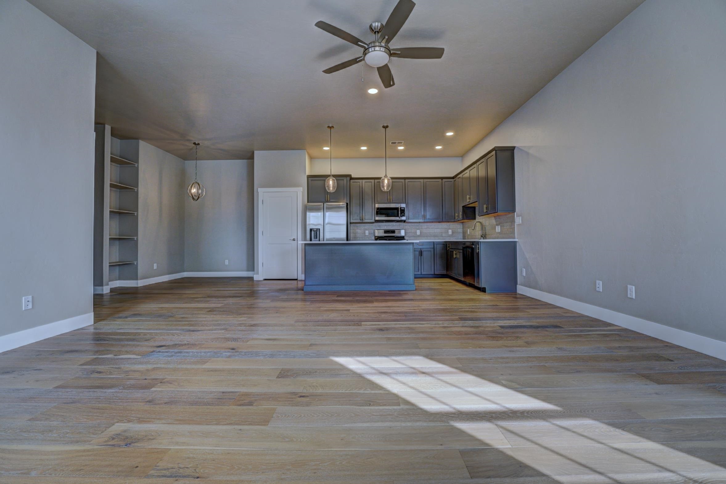 1880 Wellington Avenue