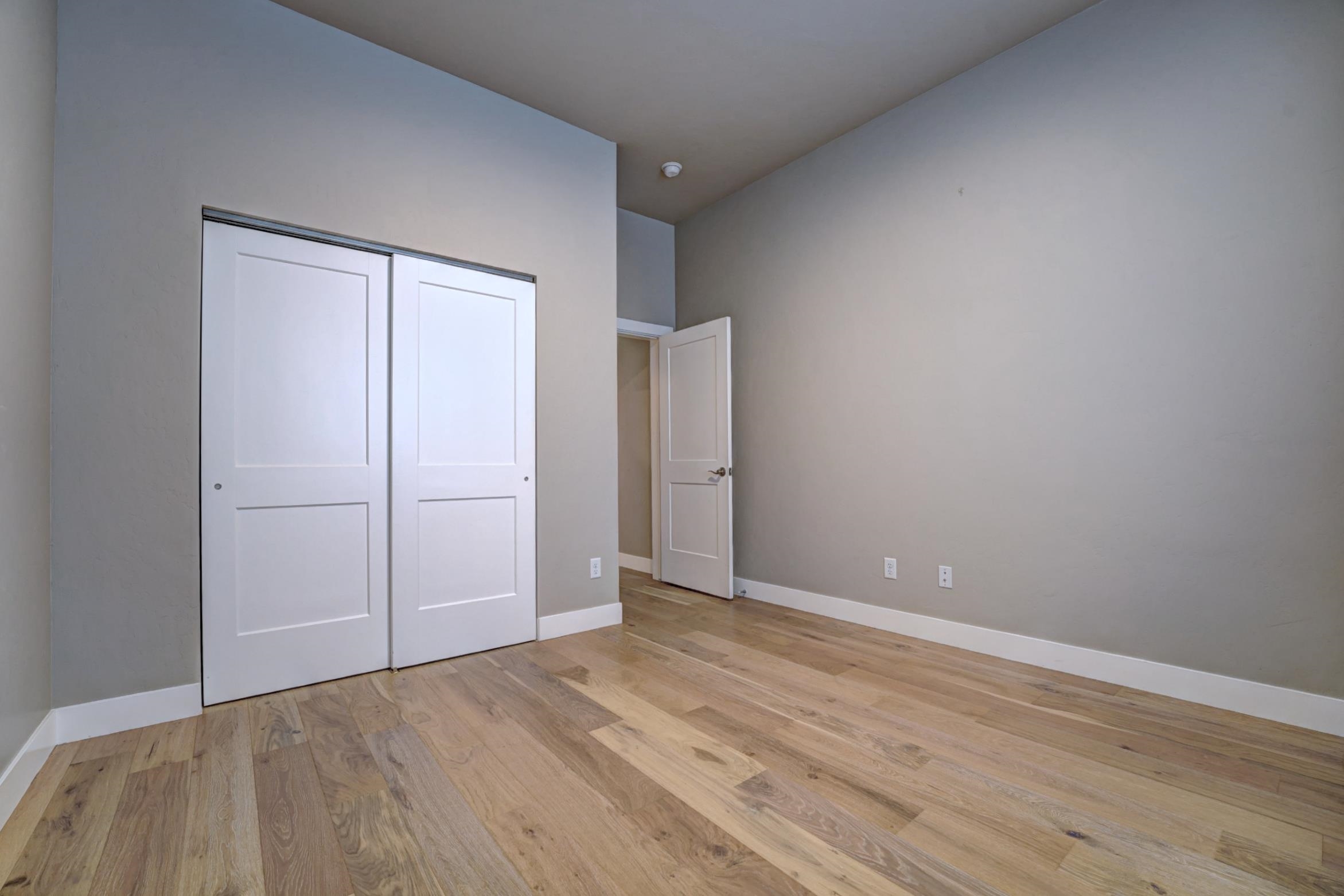 1880 Wellington Avenue