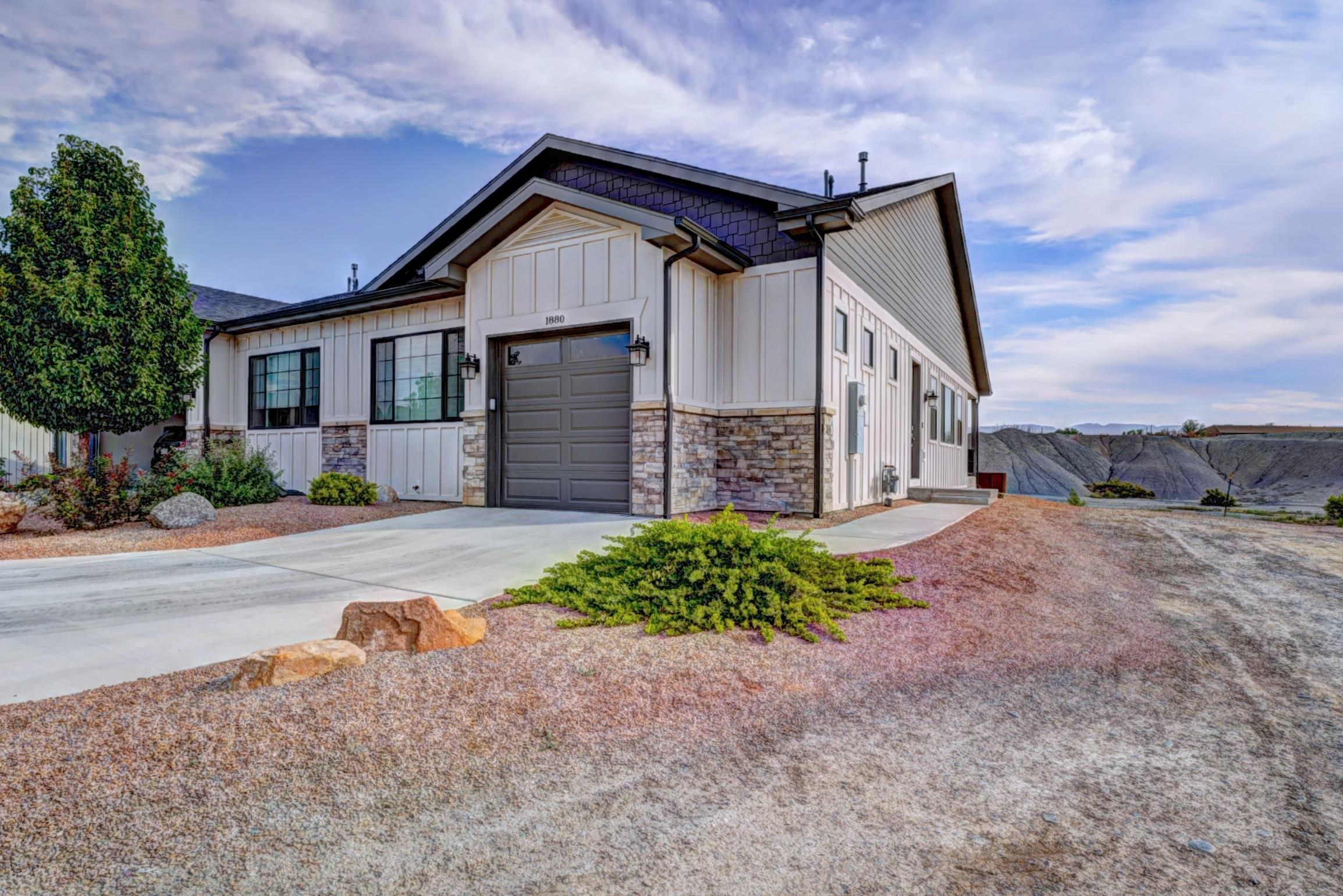 1880 Wellington Avenue