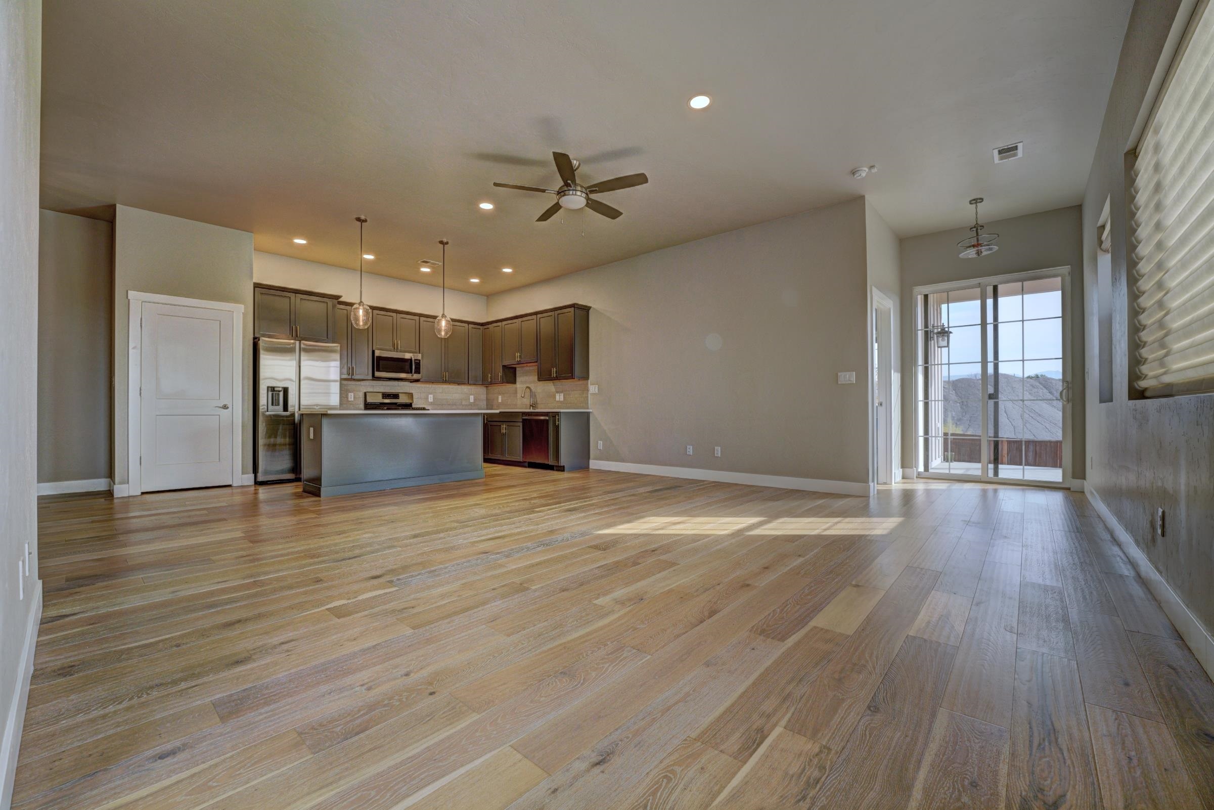 1880 Wellington Avenue