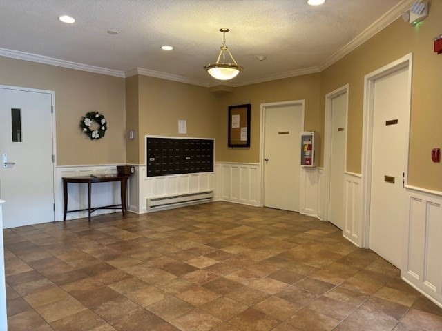 666 Main St # 403