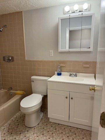 1001 Main # 21