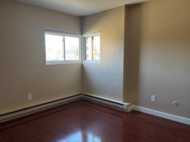 53 Melrose Unit: 3 E
