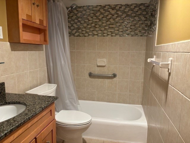 53 Melrose Unit: 3 E