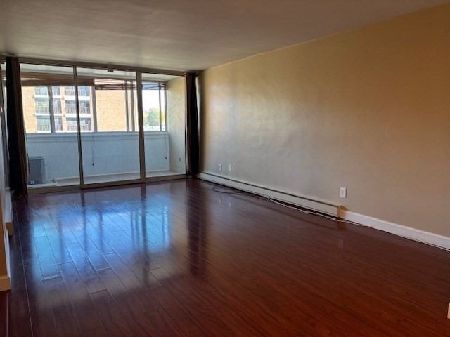 53 Melrose Unit: 3 E