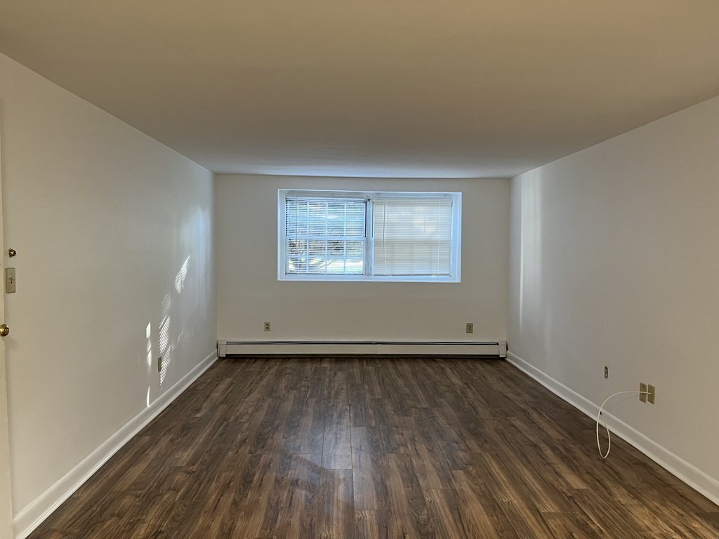 300 Main Street # 3