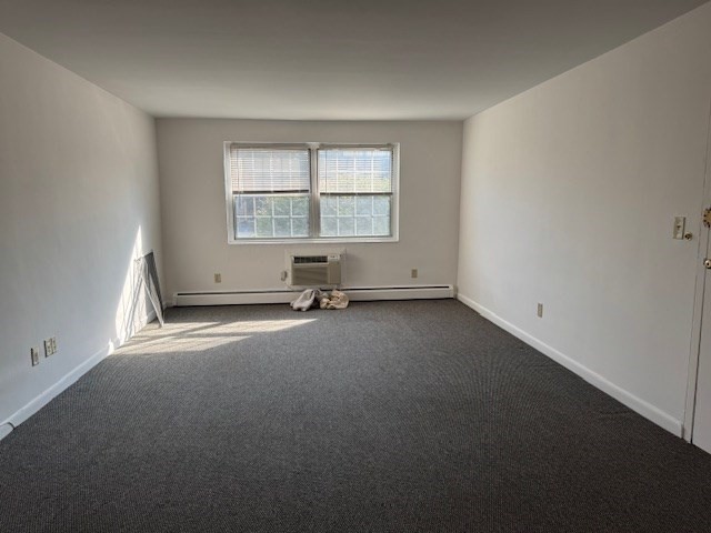 300 Main Street # 5